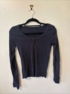 Brandy Melville Navy and Black Striped Long-Sleeve Henley